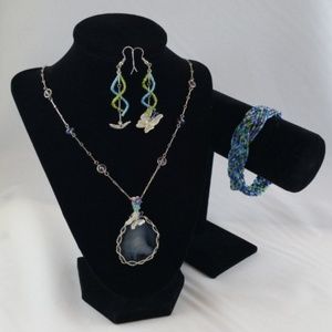 Wire Wrapped Agate Geode Necklace with Glass Beade